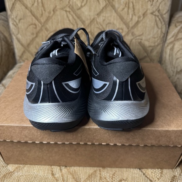 Asics Gel Jadeite 2 Running Shoes Black Men's Size 11.5 New 1011B994-001 - Picture 6 of 8